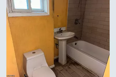 145 Ward St, Orange, NJ 07050 - Photo 13