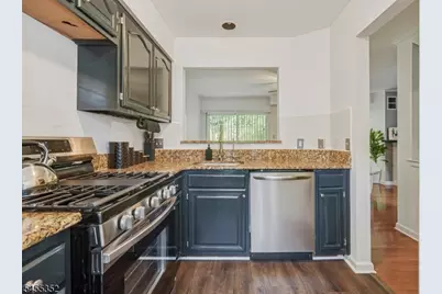17 Rushmore Ln, Allamuchy Township, NJ 07840 - Photo 11