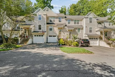 17 Rushmore Ln, Allamuchy Township, NJ 07840 - Photo 1