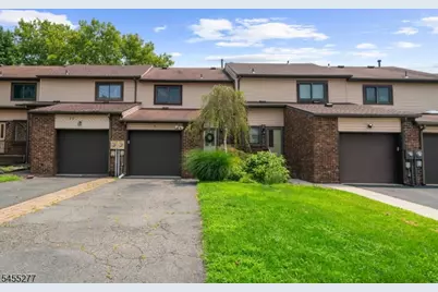 35 Chelsea Cir, Raritan Township, NJ 08822 - Photo 1