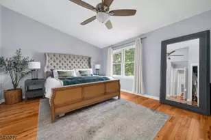 35 Chelsea Cir, Raritan Township, NJ 08822 - Photo 13