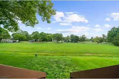 35 Chelsea Cir, Raritan Township, NJ 08822 - Photo 23