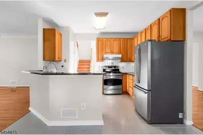 10 Sutton Ct, Bridgewater, NJ 08807 - Photo 17
