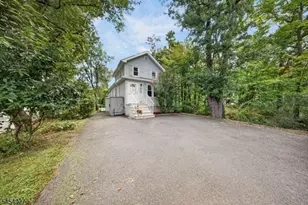 926 N Washington Ave, Green Brook Township, NJ 08812 - Photo 5