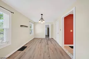 926 N Washington Ave, Green Brook Township, NJ 08812 - Photo 11