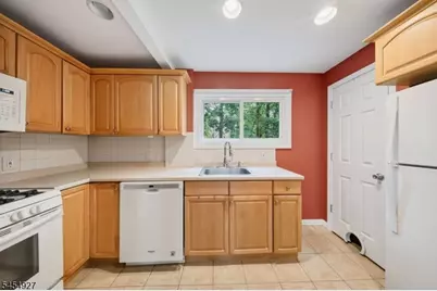 926 N Washington Ave, Green Brook Township, NJ 08812 - Photo 15