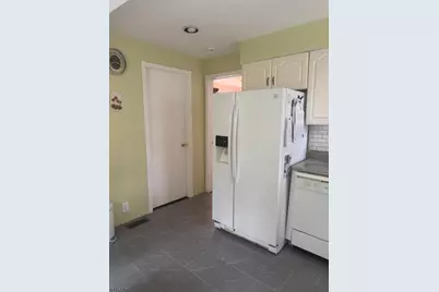 67 Oakland Ave, Edison, NJ 08817 - Photo 9