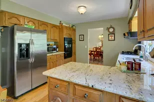 8 High Ridge Rd, Parsippany, NJ 07869 - Photo 11