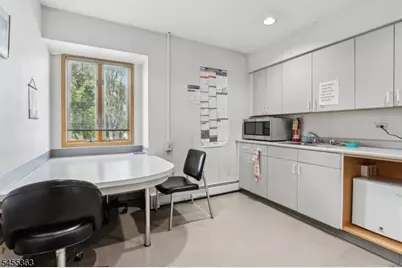 1530 Saint Georges Ave, Rahway, NJ 07065 - Photo 5