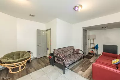 143 Valley Rd #2R, Montclair, NJ 07042 - Photo 15