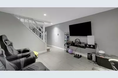 291 Fairway Ave, Belleville, NJ 07109 - Photo 17