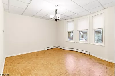 72 Lang St, Newark, NJ 07105 - Photo 5