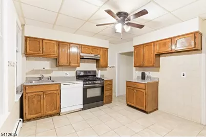 72 Lang St, Newark, NJ 07105 - Photo 3