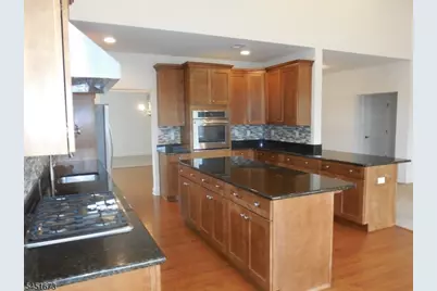 9 Comstock Ln, Montgomery Township, NJ 08558 - Photo 7