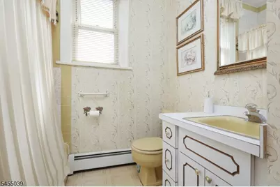 911 W Henry St, Linden, NJ 07036 - Photo 19