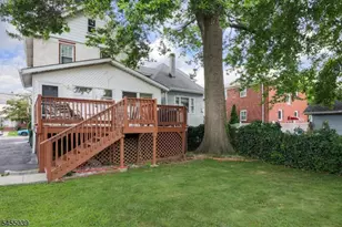 911 W Henry St, Linden, NJ 07036 - Photo 23