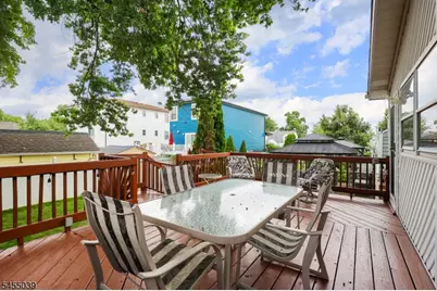 911 W Henry St, Linden, NJ 07036 - Photo 5
