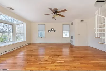 94 Park St #2R, Montclair, NJ 07042 - Photo 9