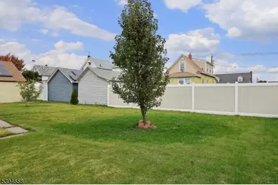825 Dennis Pl, Linden, NJ 07036 - Photo 25