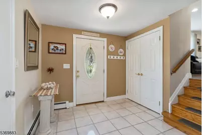 22 Rhonda Pl, Wanaque, NJ 07465 - Photo 3