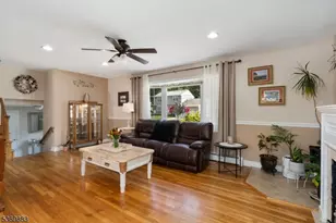 22 Rhonda Pl, Wanaque, NJ 07465 - Photo 9