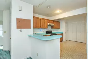 20 Collura Ln, Clifton, NJ 07012 - Photo 11
