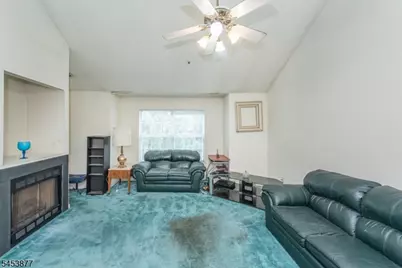 20 Collura Ln, Clifton, NJ 07012 - Photo 7