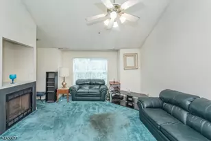 20 Collura Ln, Clifton, NJ 07012 - Photo 7