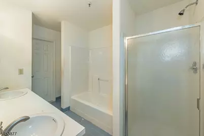 20 Collura Ln, Clifton, NJ 07012 - Photo 21