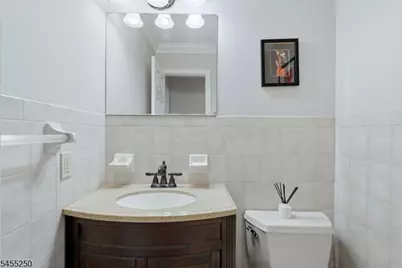 41 Florham Rd, Parsippany, NJ 07054 - Photo 21