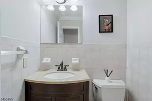 41 Florham Rd, Parsippany, NJ 07054 - Photo 21