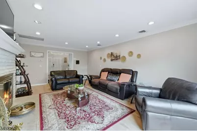 41 Florham Rd, Parsippany, NJ 07054 - Photo 13
