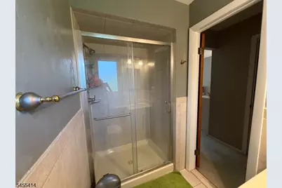 73 S Hillside Ave, Roxbury Township, NJ 07876 - Photo 37