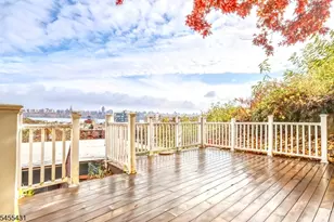 9017 Riverside Pl, North Bergen, NJ 07047 - Photo 21