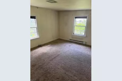 366 Warrenville Rd, Green Brook Township, NJ 08812 - Photo 9