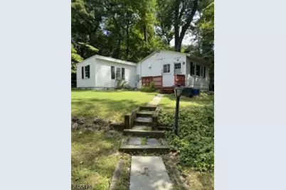 366 Warrenville Rd, Green Brook Township, NJ 08812 - Photo 1