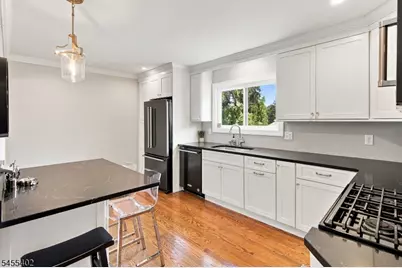 17 Ralph Pl, Morristown, NJ 07960 - Photo 17