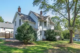 6 Bodine Ave, Peapack Gladstone Boro, NJ 07934 - Photo 5