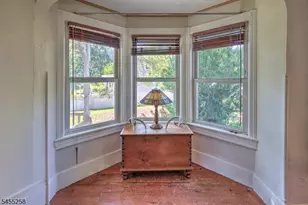 6 Bodine Ave, Peapack Gladstone Boro, NJ 07934 - Photo 9