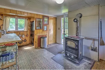 6 Bodine Ave, Peapack Gladstone Boro, NJ 07934 - Photo 13