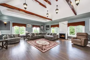 207 Eileen Dr, Cedar Grove, NJ 07009 - Photo 5
