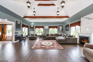 207 Eileen Dr, Cedar Grove, NJ 07009 - Photo 7