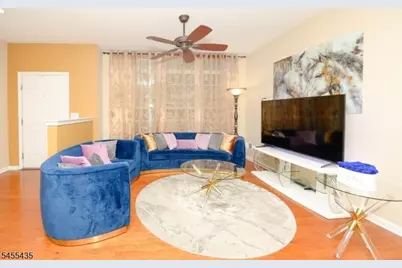 5 Holly Ln, Garfield, NJ 07026 - Photo 5