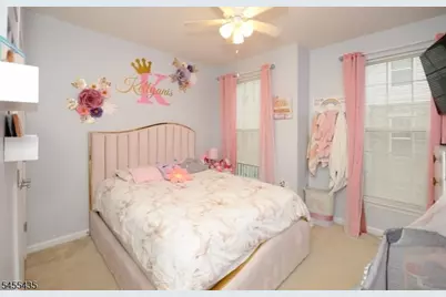 5 Holly Ln, Garfield, NJ 07026 - Photo 9