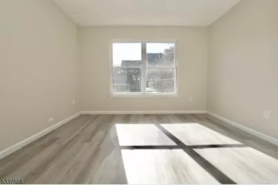 212 N 1st St, Paterson, NJ 07522 - Photo 7