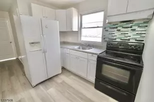 212 N 1st St, Paterson, NJ 07522 - Photo 5