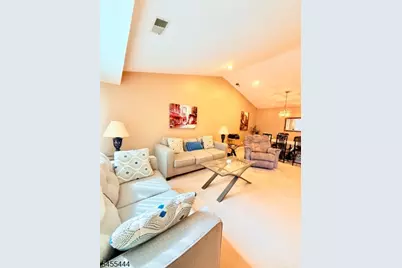 136 Westchester Ter, Clinton Township, NJ 08801 - Photo 7