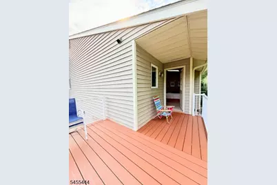 136 Westchester Ter, Clinton Township, NJ 08801 - Photo 3