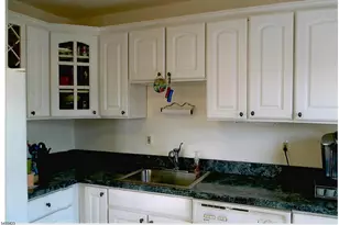 181 Long Hill Bldg 8 Unit, Little Falls Township, NJ 07424 - Photo 9