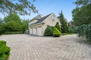 4 Centennial Ct, Totowa, NJ 07512 - Photo 37